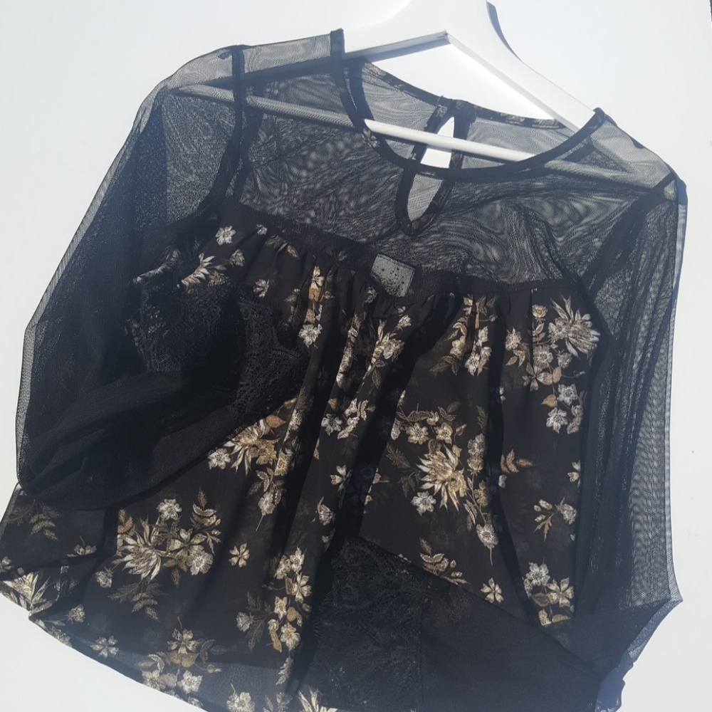floral and mesh top